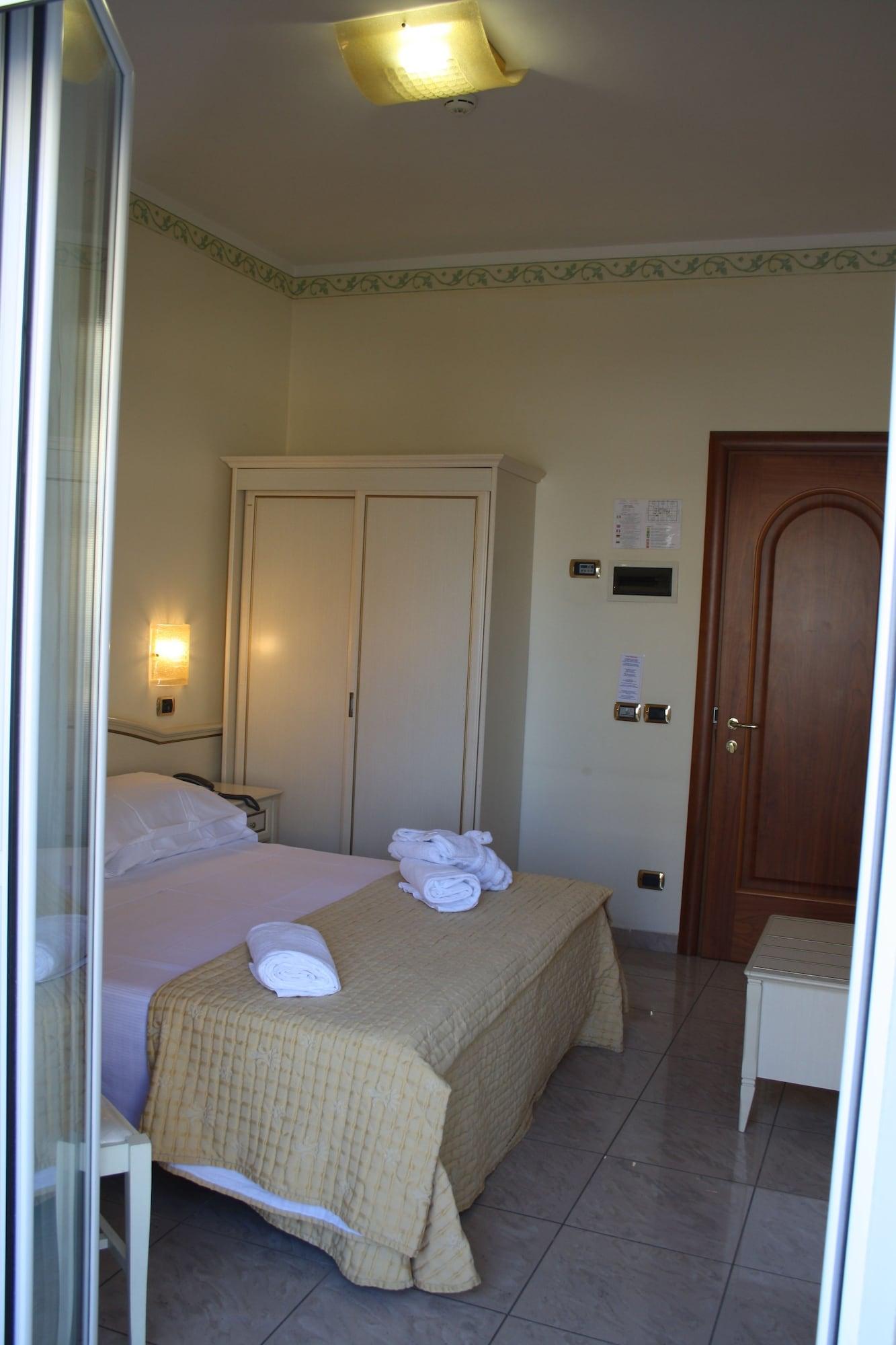 Hotel Gaston Rimini Bagian luar foto
