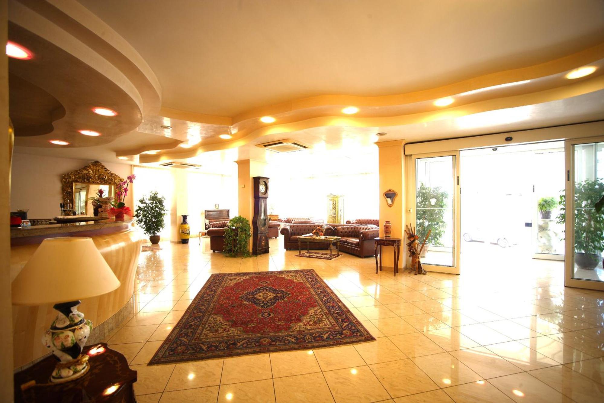 Hotel Gaston Rimini Bagian luar foto